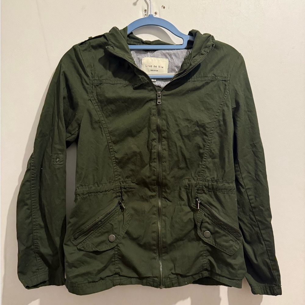 💖 Love me now.  Olive green Jacket